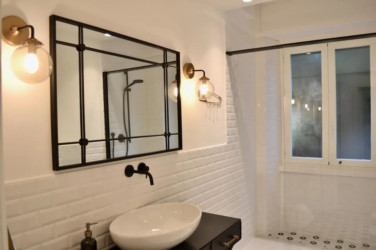 Cosy Home Riviera Wi-Fi, Ac, Terrace 3 Bdr Chiavari 0*,  Italy