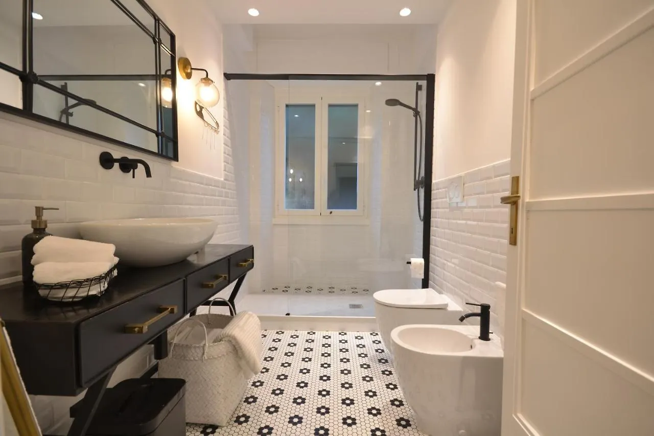 Cosy Home Riviera Wi-Fi, Ac, Terrace 3 Bdr Chiavari 0*,