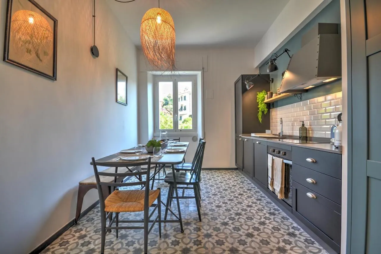 Cosy Home Riviera Wi-Fi, Ac, Terrace 3 Bdr Chiavari Italy